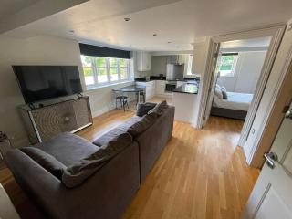 Fernside house and barns - 5
