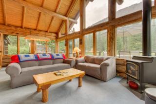 Scenic Montana Cabin Rental about 1 Mi to Yellowstone! - Cooke City - 8