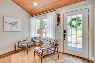 Lake Martin Retreat with Private Dock and Boat Launch - Dadeville - 7