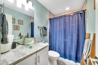2BR Condo~ Relax or Work Remotely with A+ Location - Charlotte - 6
