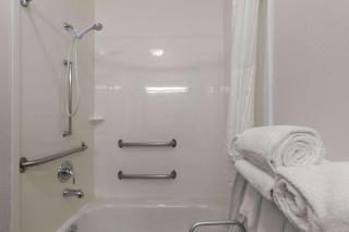 Comfort Inn & Suites - Austin - 3