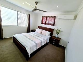 5 mins drive to the BEACH and in a QUIET location - Pialba - 8