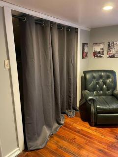 Comfortable home away from home - East Hartford - 1