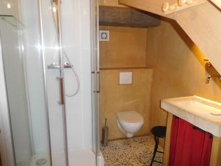 Gîte familial rénové, jardin avec jeux, terrasse, proche circuits randonnée, 7 pers + 2 bébés - FR-1-611-4 - Chantraines - 8
