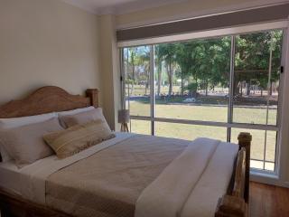 Countryside Retreat - Visit our private apartment on our acreage property! - Park Ridge - 2