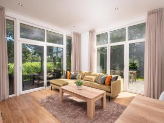 Designed Chalet with dishwasher, near water - Zuna - 9