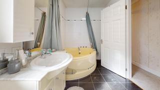 Charming 5-Bed House in Grays - Grays Thurrock - 1