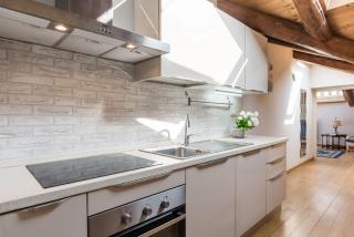 Liberty House - Vicina fermate Bus e Treno per Torino - 6