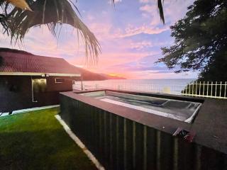 Beach-Front Mini-Chalet - Private Beach Access, KTV, Seaview Pool, BBQ and Beyond! - Tanjung Bungah - 6