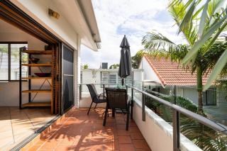 Haven on Noosa Hill - sunset views, pools, spa - Noosa Heads - 5