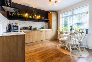 KIRA Beach House, Hove Beach - Hove - 5