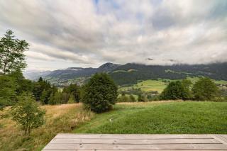 Luxury Megève Chalet, sleeps 8 with Mountain Views and Jacuzzi - Megève - 6