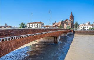 Awesome Apartment In Verona With Wifi - Verona - 0