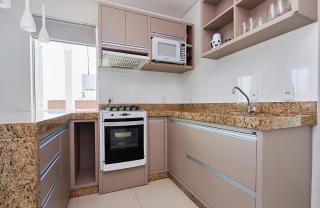 983 Apartamento de cobertura com vista para o mar com 02 suítes e 02 garagens na praia do centro de Bombinhas - 3