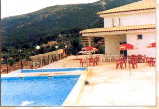 Cabañas y Bungalows La Falaguera - Bárig - 2