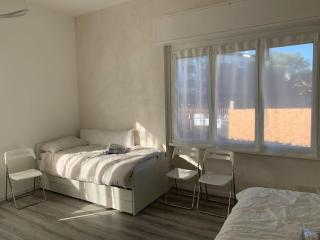Sunny -Entire Apartment Milan Center- 24h check-in - Milan - 3