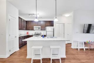 1BR King Bed near Shopping, Dining & Entertainment - Charlotte - 2