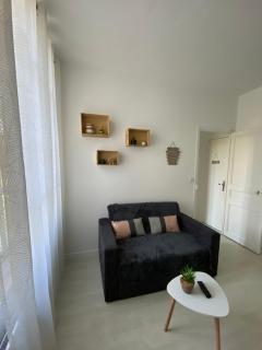 Grand deux pièces au pied du parc du château - 4