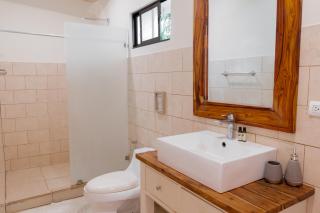 Banana Beach Bungalows - 3