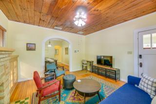 San Antonio Gem in Prime Location with Outdoor Space - 5