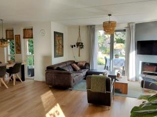 Rumah Senang Wellness met hottub en tuin - Ewijk - 1