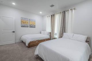 Luxury Home Near Houston Downtown & Medical Center - 2