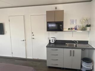 Self Contained Unit, Private Bathroom, Private Entrance, Close to Shops & Hospital Homestay - Hamilton - 2