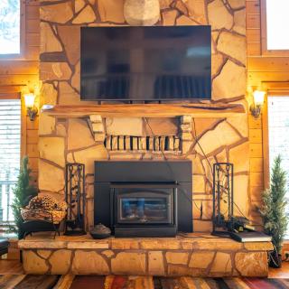 The Lodge Large Cabin, 17 Acres, Playground, Forest Access - Pinedale - 1