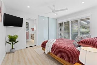 Beautiful Burleigh Heads 3 BRM Apartment! - Gold Coast - 2