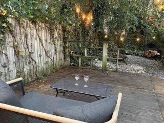 3 minutes to downtown w/Patio, Art, Fire Pit, BBQ - Lancaster - 4