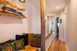 3 minutes to downtown w/Patio, Art, Fire Pit, BBQ - Lancaster - 3