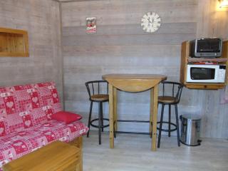 Appartement Chaleureux à Châtel - 4 Pers, Balcon, Parking, Proche Centre et Télécabine - FR-1-198-114 - Châtel - 1