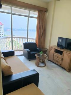 99 Glory Beach Resort - seaview, poolview, beachfront,wifi - 4