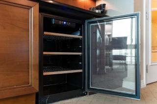 Lucky Gem Penthouse & Luxury Suites at Signature Resort, Balcony Strip View 3505 - 8