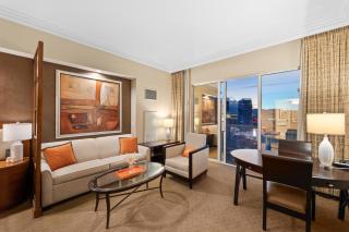 Lucky Gem Penthouse & Luxury Suites at Signature Resort, Balcony Strip View 3505 - Las Vegas - 6