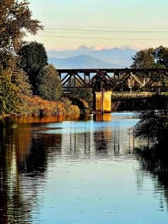 Hazel's Hideaway apt in walkable historic area - 9