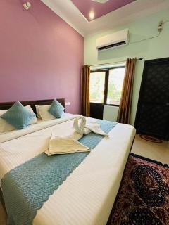 Siddarth Resort - Mountain View with Pool - 2
