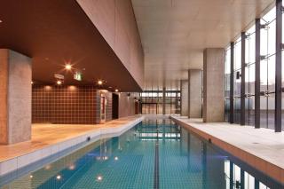Inner City Skyline Studio W-Gym, Pool, WiFi, near SkyBus, Tram and Train Station - Melbourne - 2
