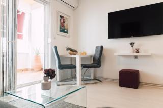 Modern Apartments with Loggia Terrace and Parking - 3