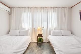 Hapjeong station exit7 Each room, living room, air conditioning modern house - Seul - 7