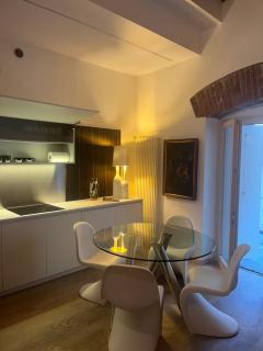 Juliet's Neighbours- Luxury apartment - 4