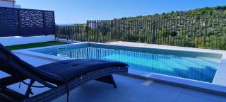 Apartman Retro with heated pool and gym for 8 - Murter - 0