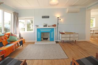 Classic bach near the beach - 7