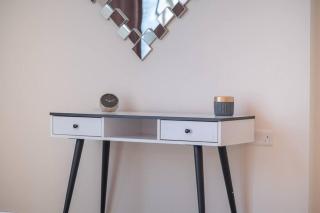 StoneTree - Furnished 1BR Close to Metro - Dubai - 5