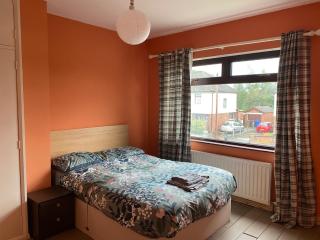 Ailesbury - Families only - Free parking - Belfast - 5