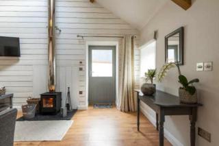 Gilliflower 1 bedroom cottage at Trethwale Barns Holiday Home - 4