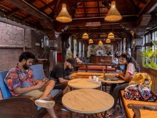 Madpackers Goa Anjuna - Bar - Anjuna - 8