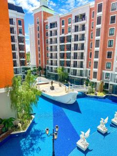 Espana Condo Resort Pattaya Pool Access - 9