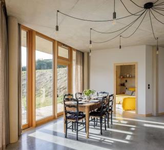 Maison contemporaine de plain-pied-Classée 3*** - Fréterive - 2