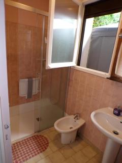 Suite Royale dans Vôtre maisonnette indépendante avec terrasse Privée ! - Montmorillon - 3